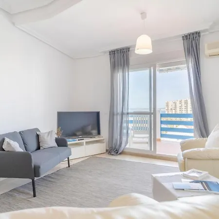 2 Bedroom Awesome In Apartman *