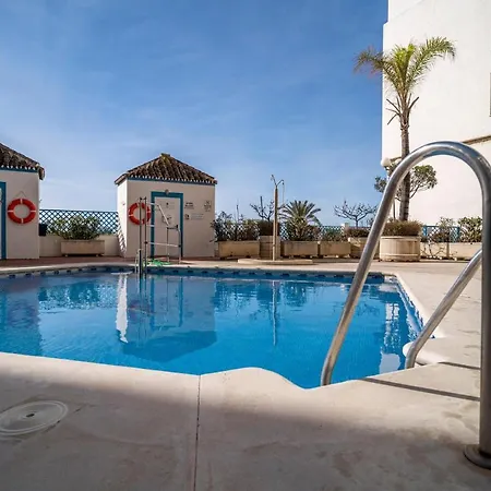 2 Bedroom Awesome In Apartment